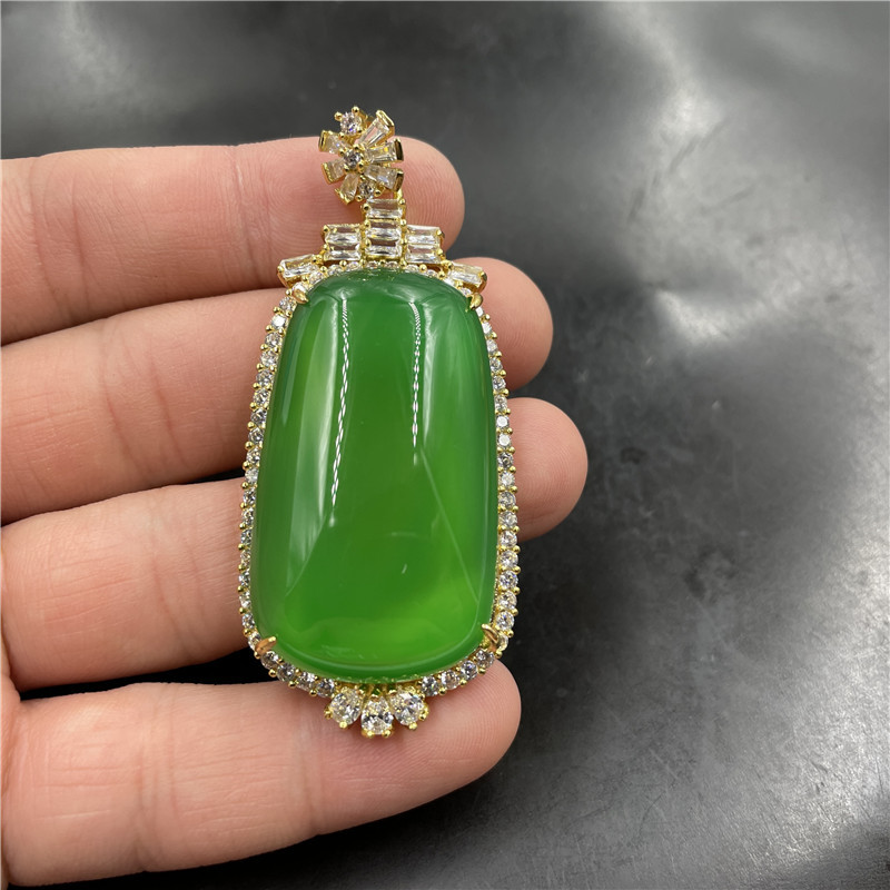 Ethnic Fashion Design - New 925 Silver With Chalcedony,-Shaped Design;